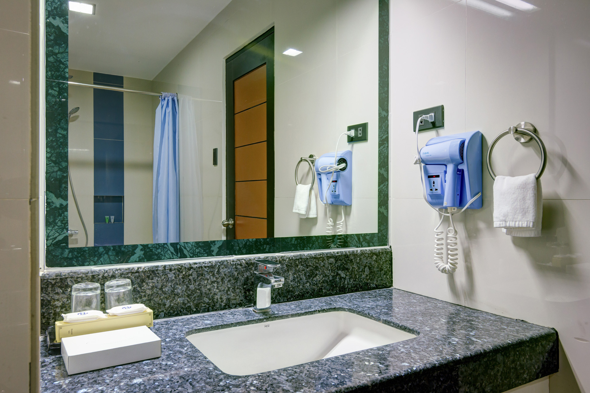 rooms_ndn-family-executive (4)
